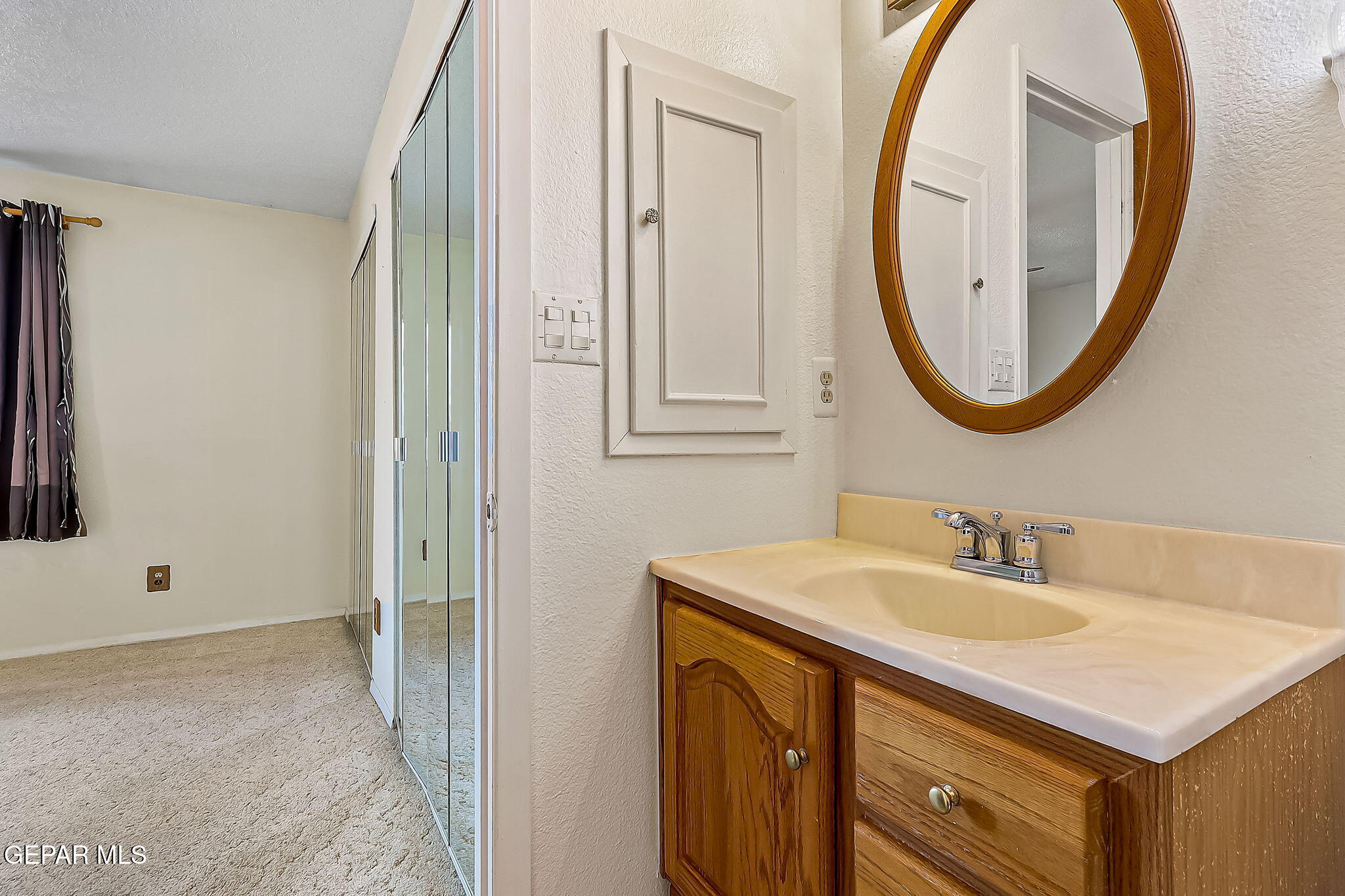 5881 CLYDESDALE Drive