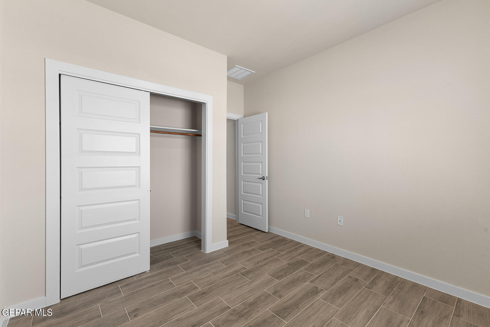 9939 Isla Place