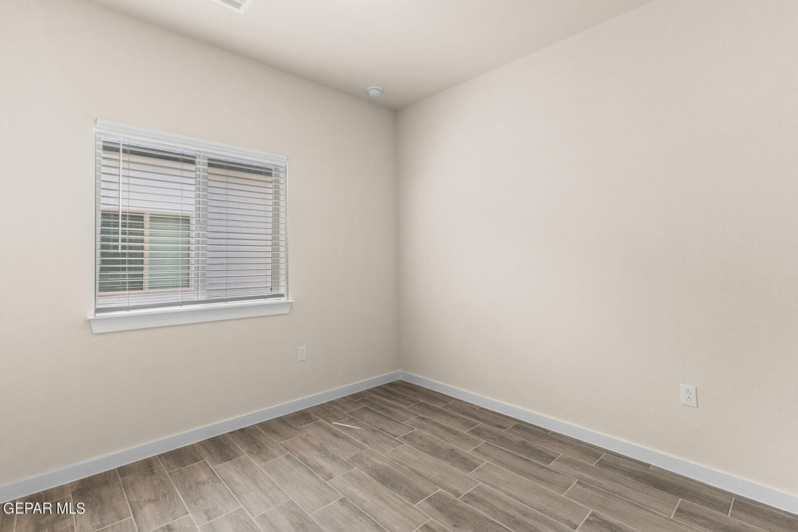9939 Isla Place
