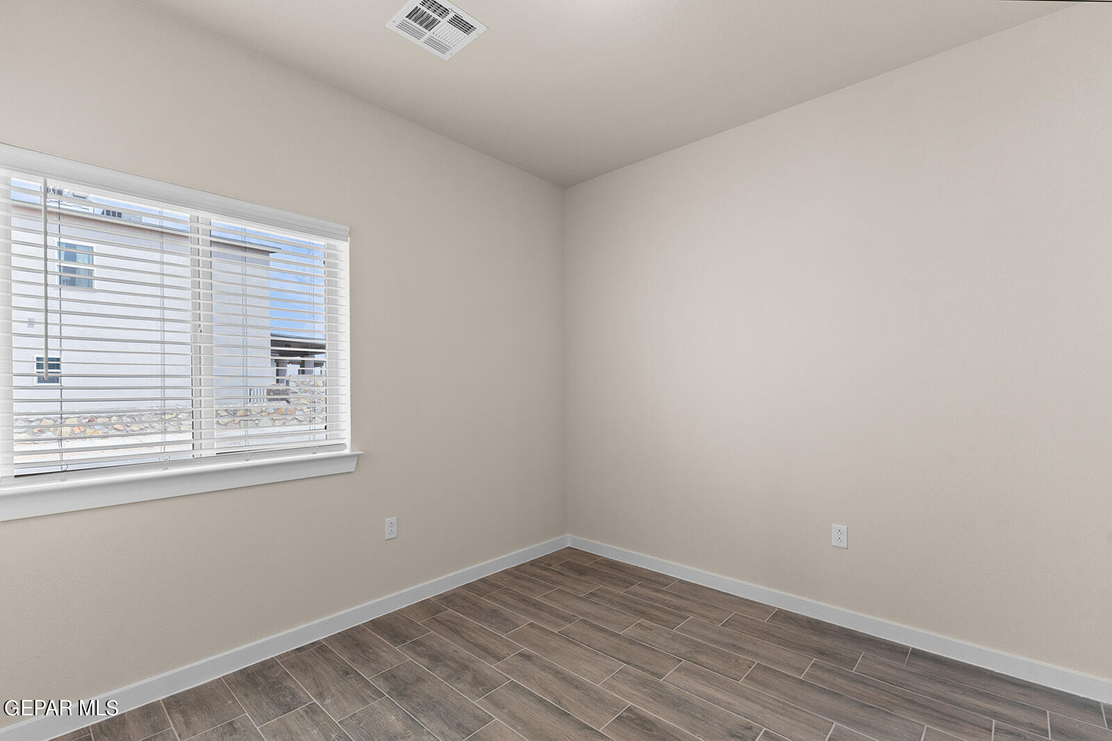 9939 Isla Place
