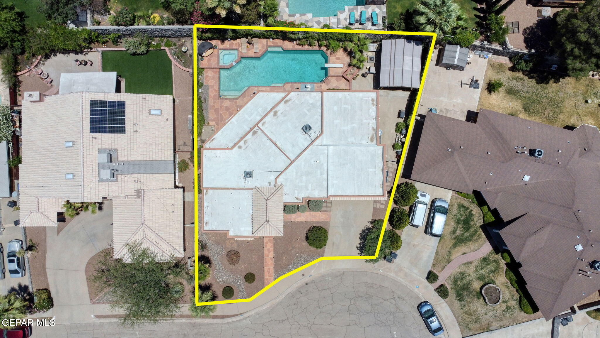 904 LAS PALMAS Way