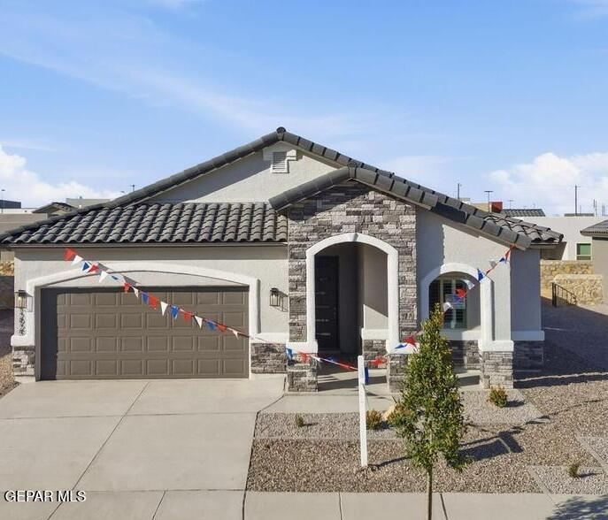 13889 PASEO DE GLORIA Avenue