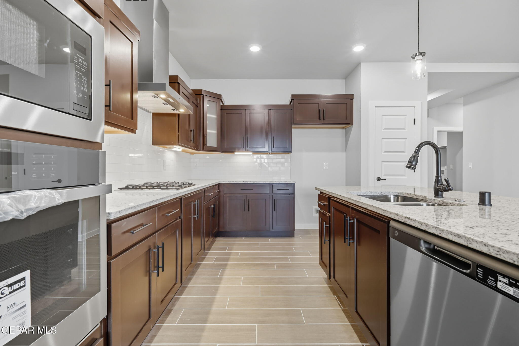 13889 PASEO DE GLORIA Avenue