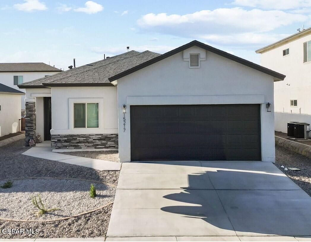 13869 Paseo de Gloria Avenue