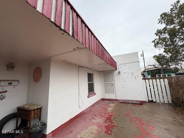 4609-4611 LA LUZ Avenue