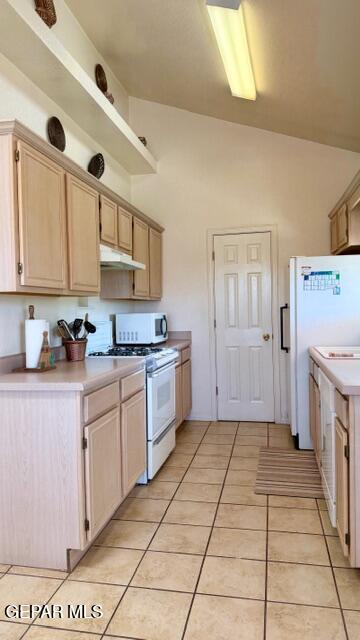 2219 KING JAMES Place