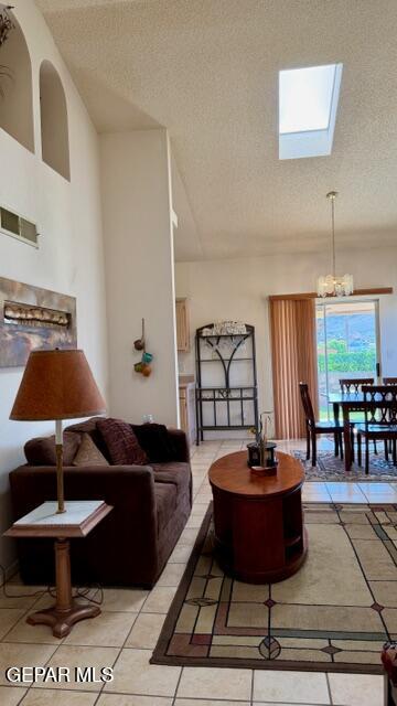 2219 KING JAMES Place