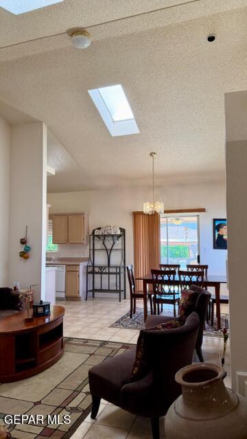 2219 KING JAMES Place