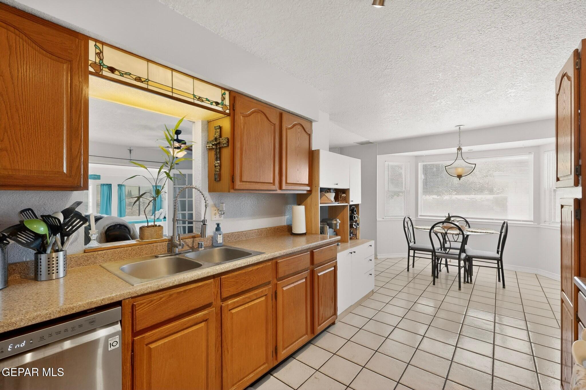 10600 HERMES Drive