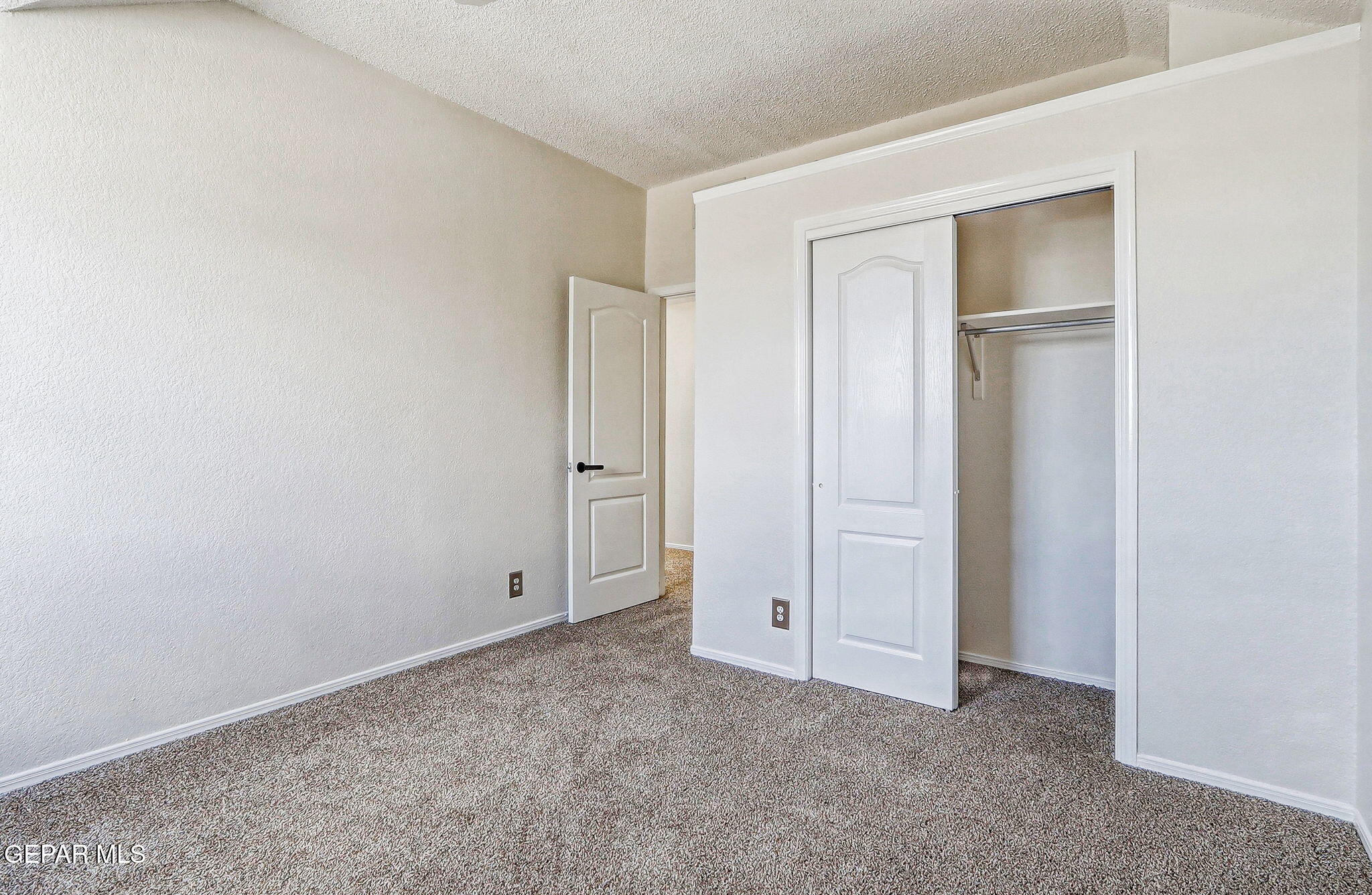 7109 OVAL ROCK Drive