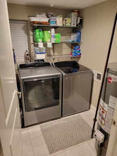 339 ELLEN PL