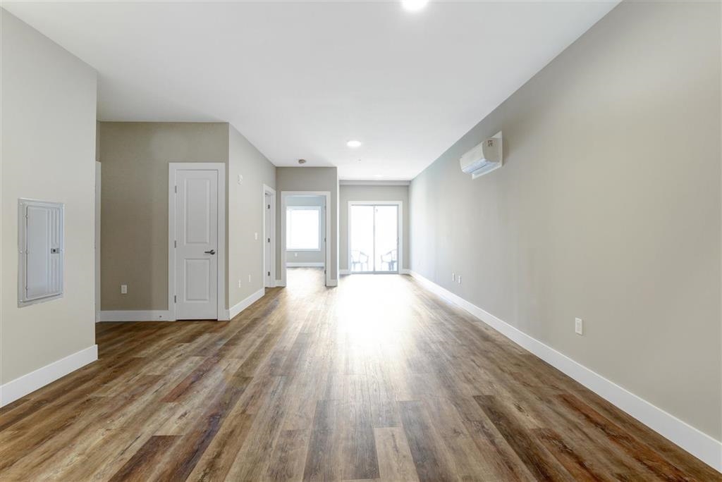 545 39TH ST Unit: 305