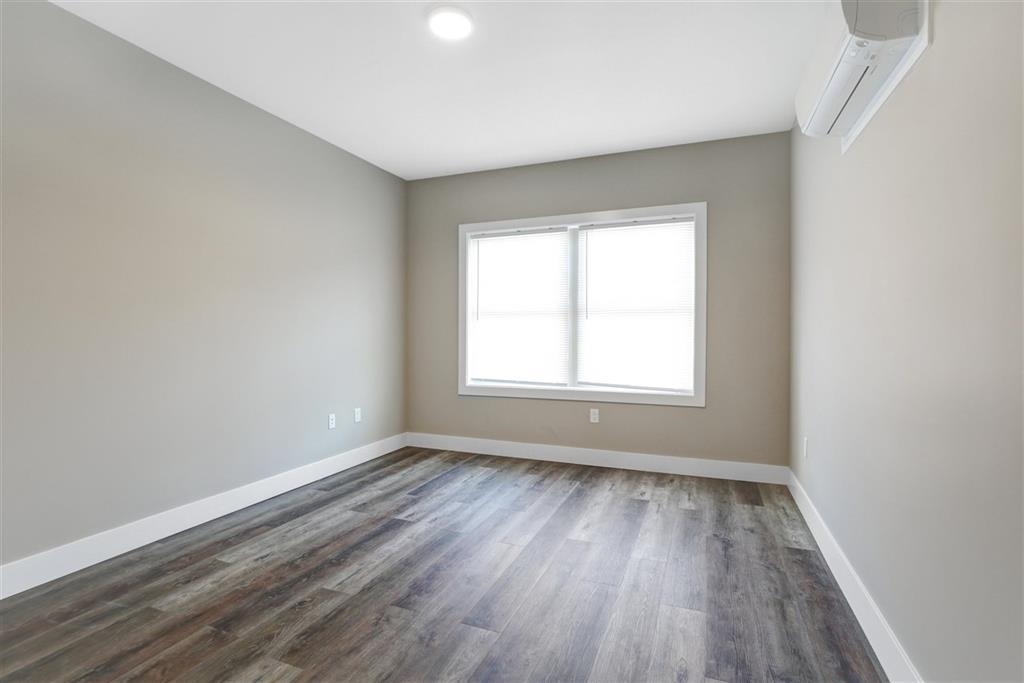 545 39TH ST Unit: 305