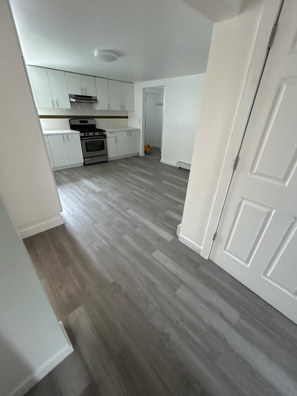 250 CORABELLE AVE Unit: 1