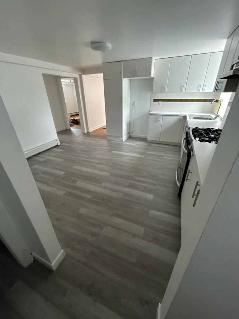 250 CORABELLE AVE Unit: 1