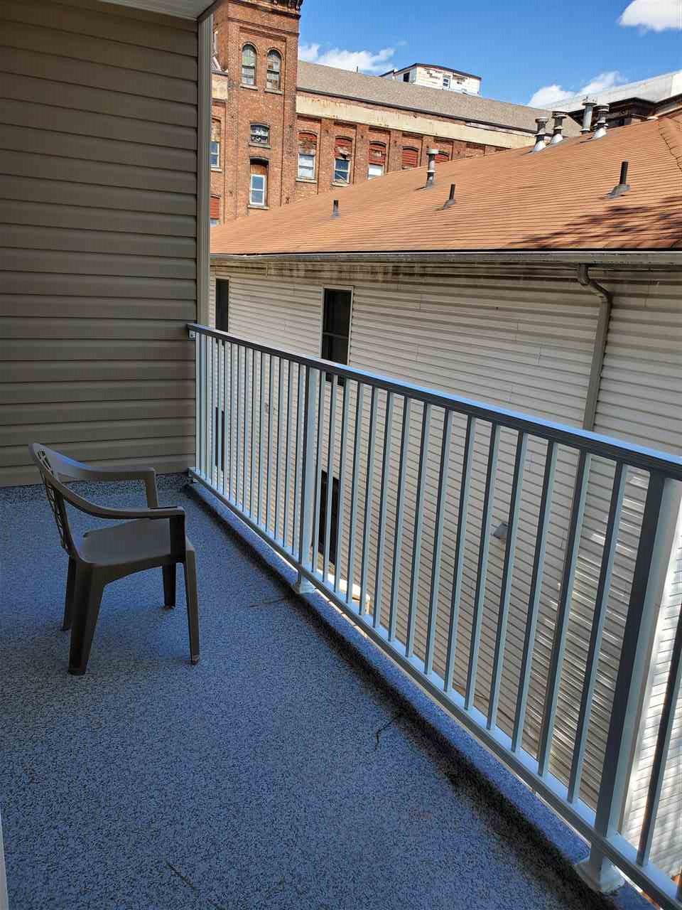545 39TH ST Unit: 307