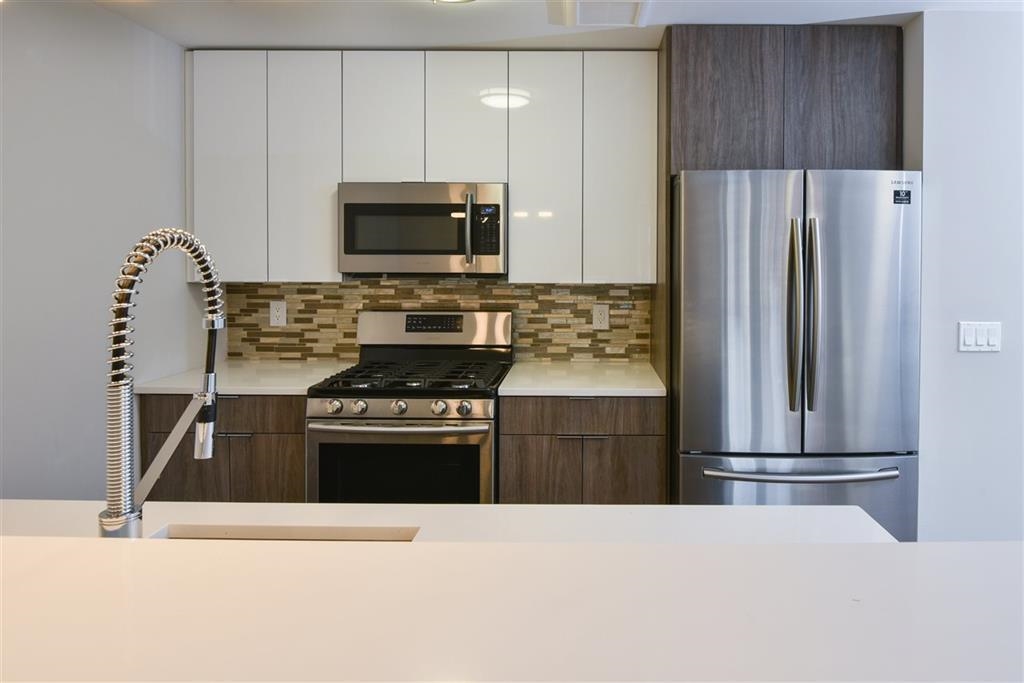 6105 PARK AVE Unit: 3