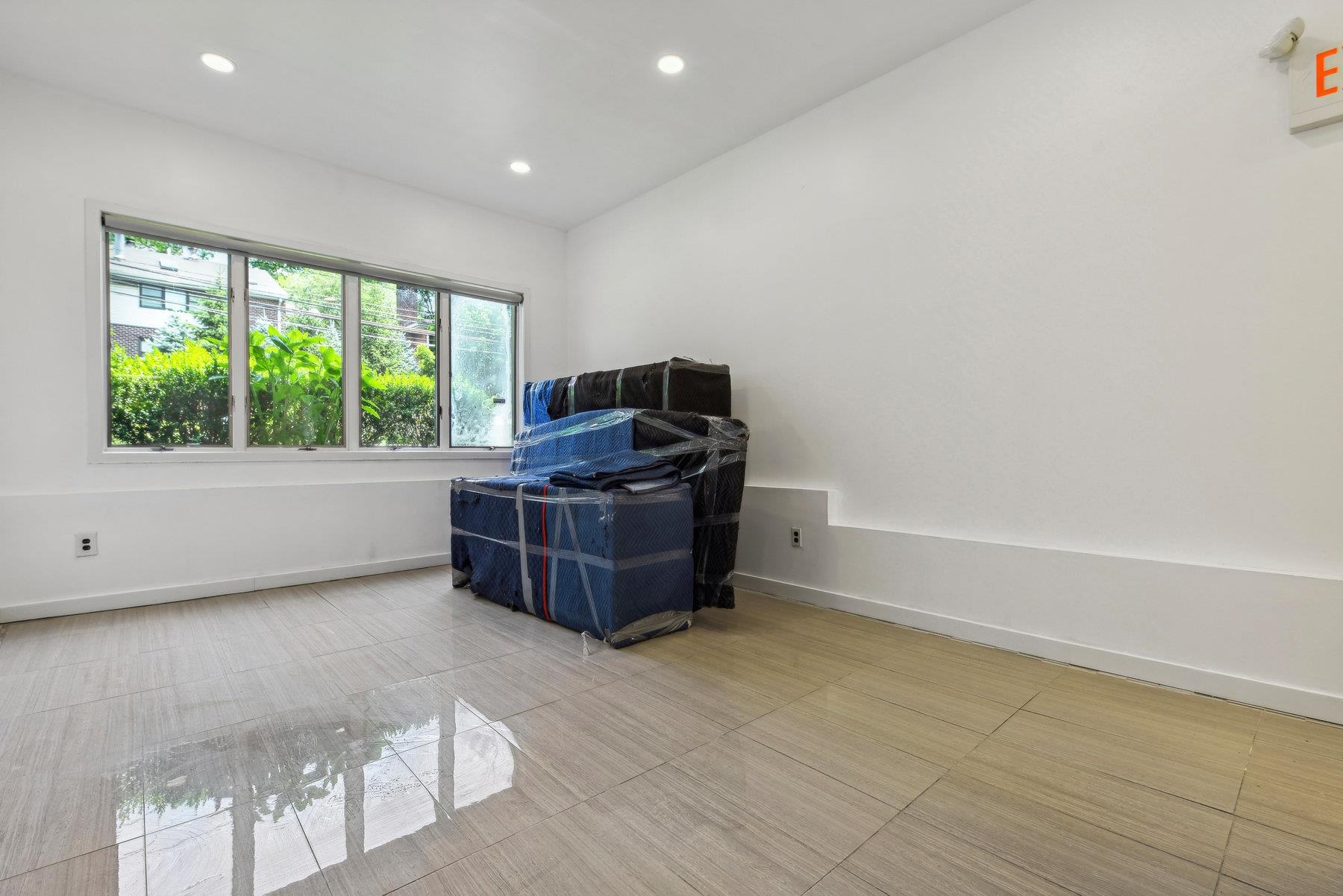 310 GRAND AVE