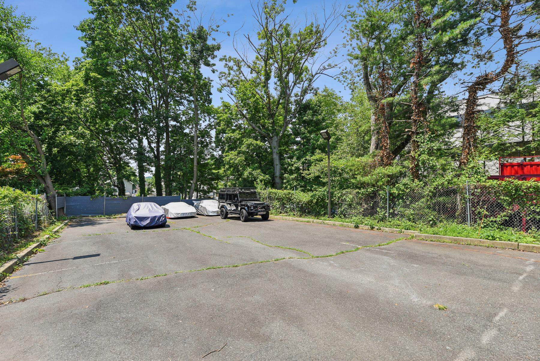 310 GRAND AVE