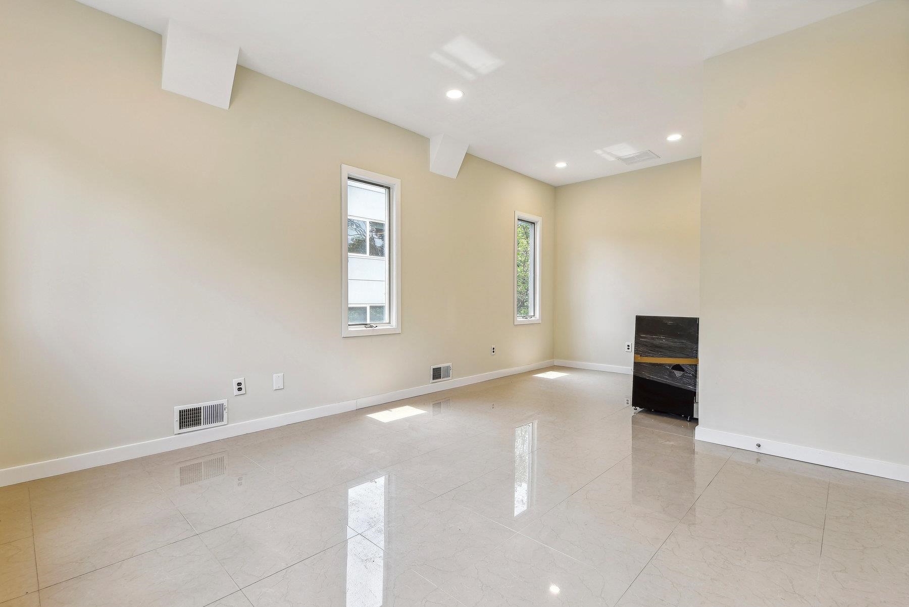 310 GRAND AVE