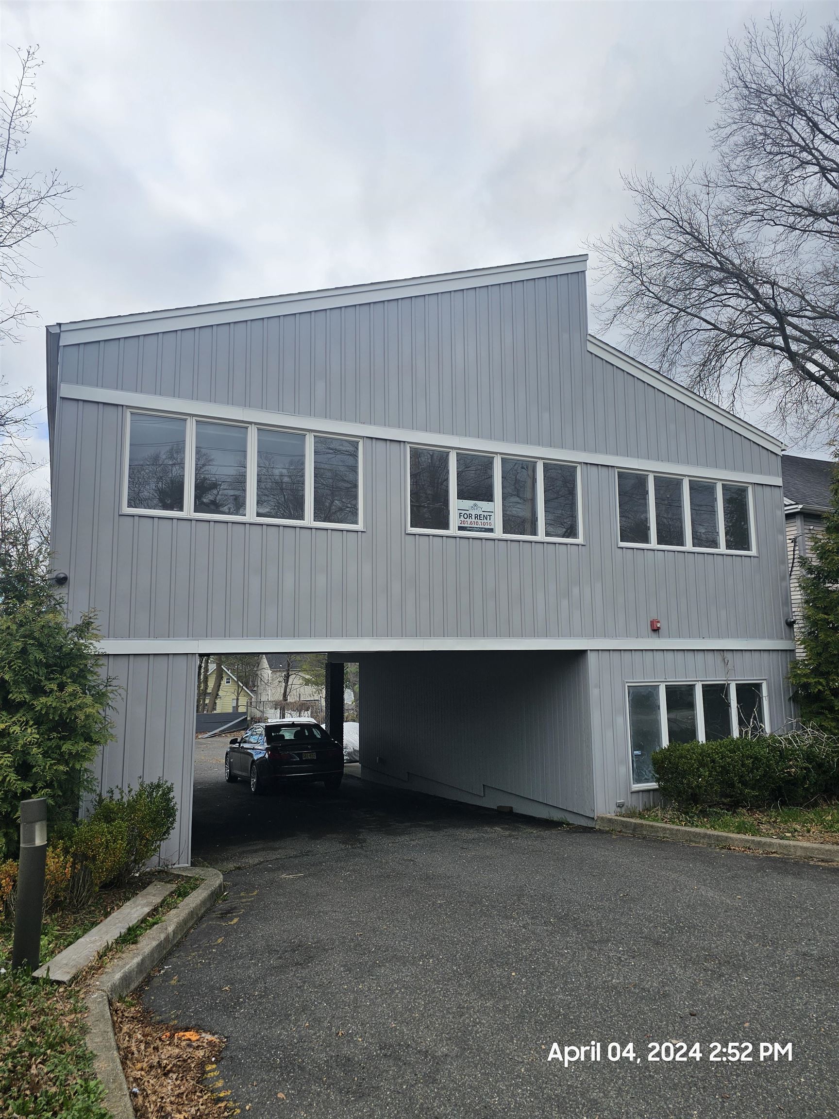310 GRAND AVE