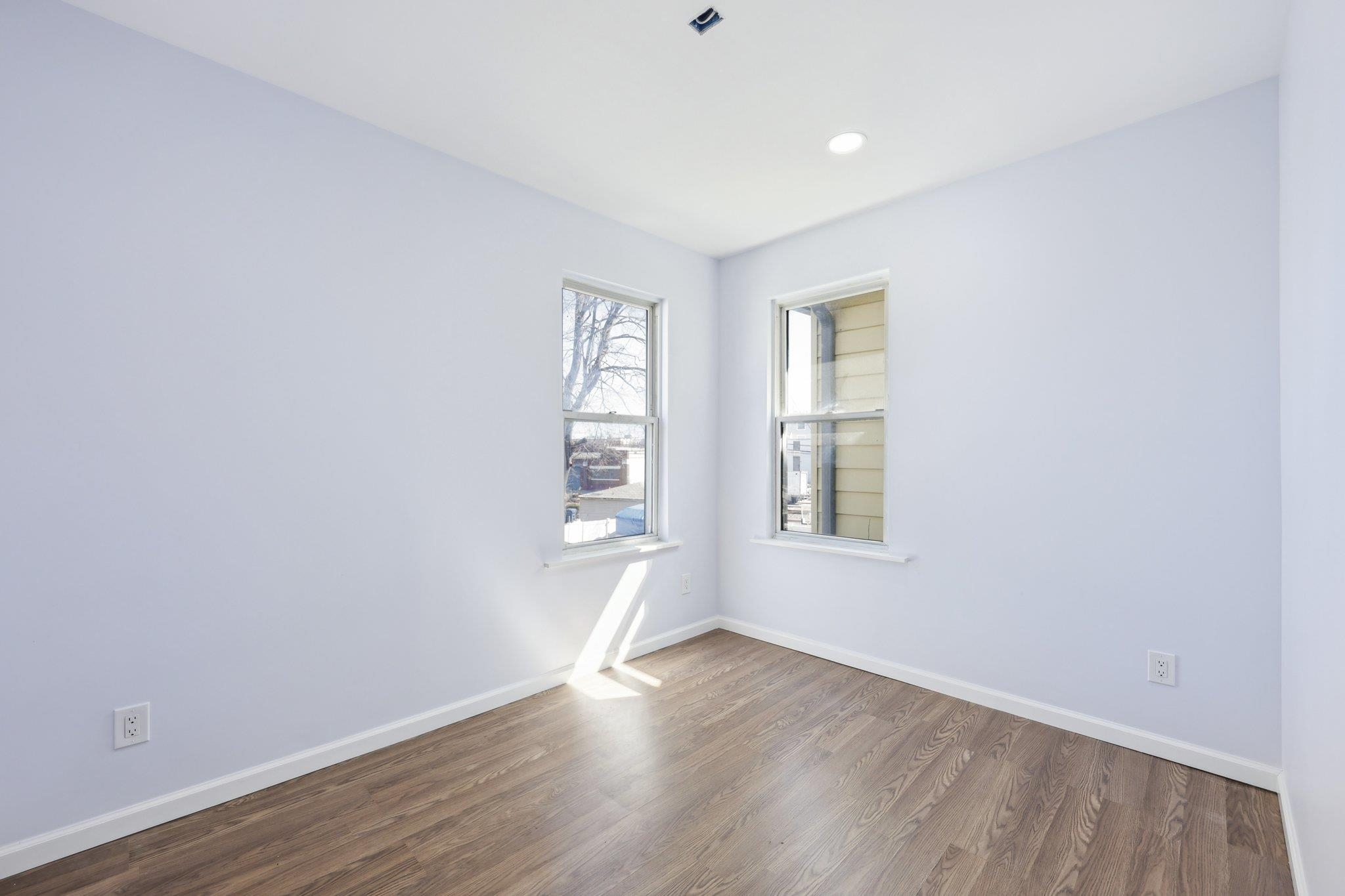 172 BERRY ST