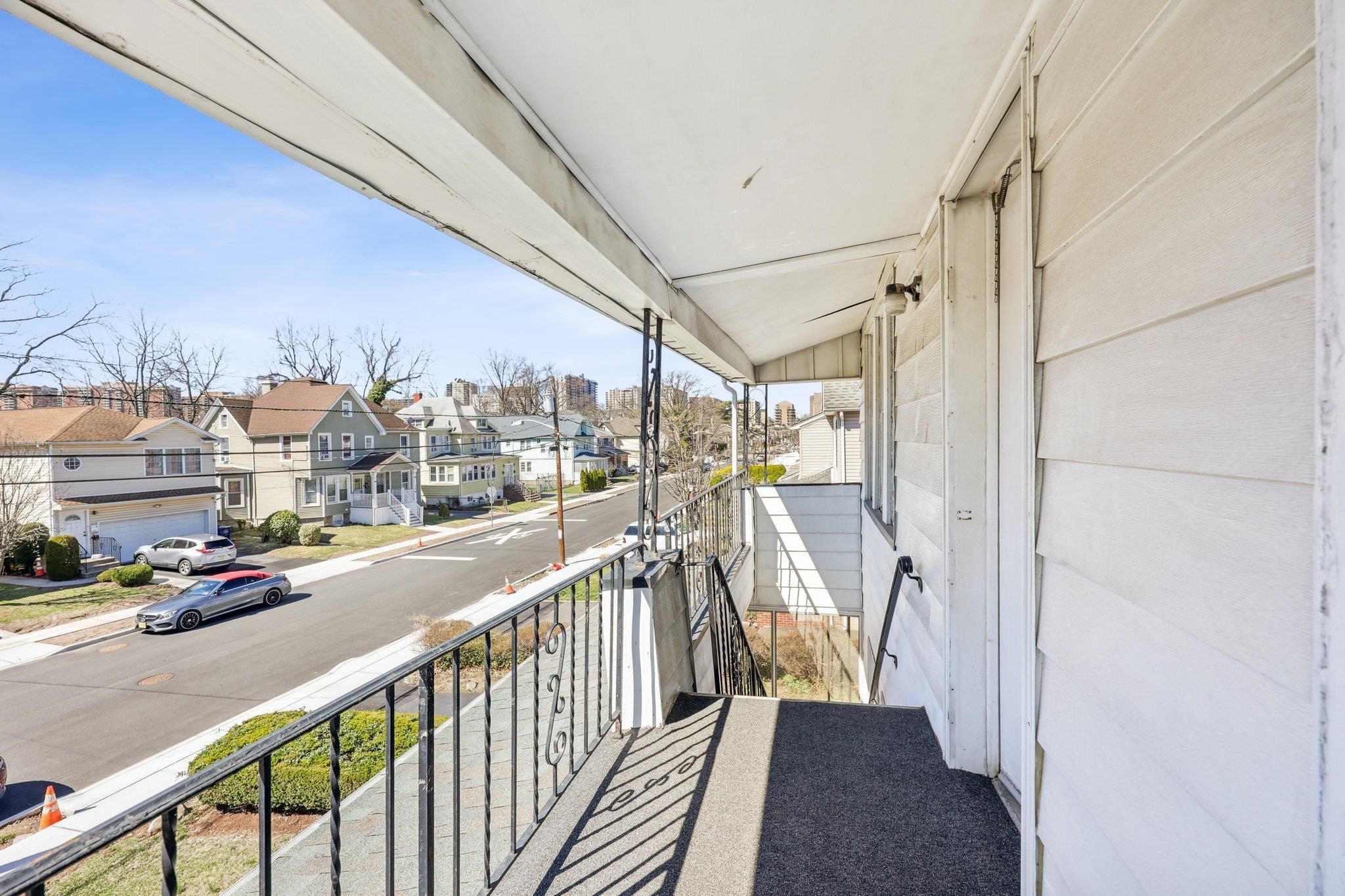 172 BERRY ST