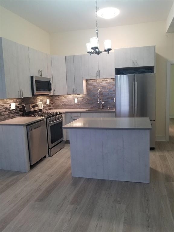 542 29TH ST Unit: 1