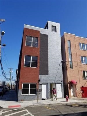 542 29TH ST Unit: 1
