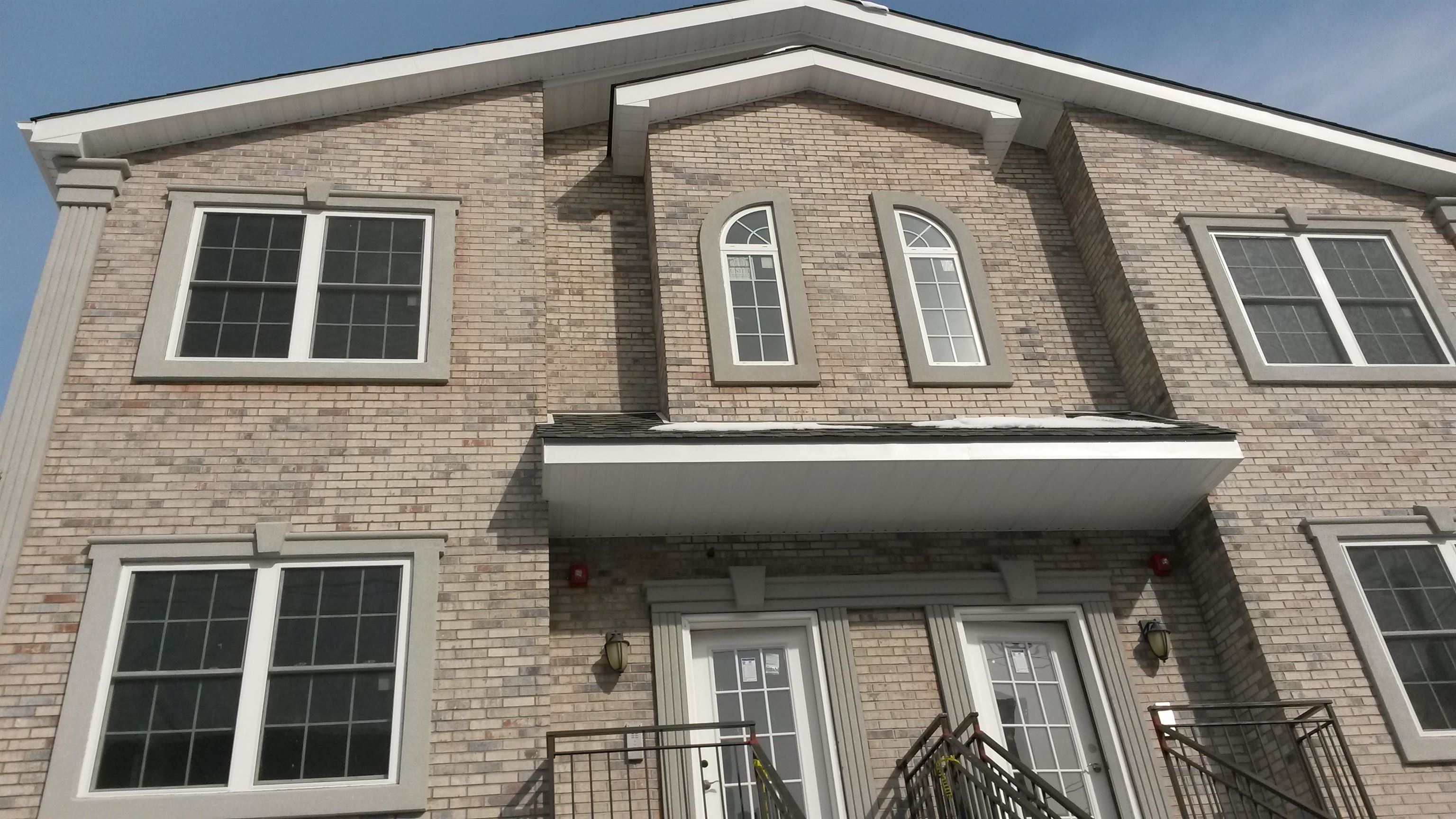 112 39TH ST Unit: #1