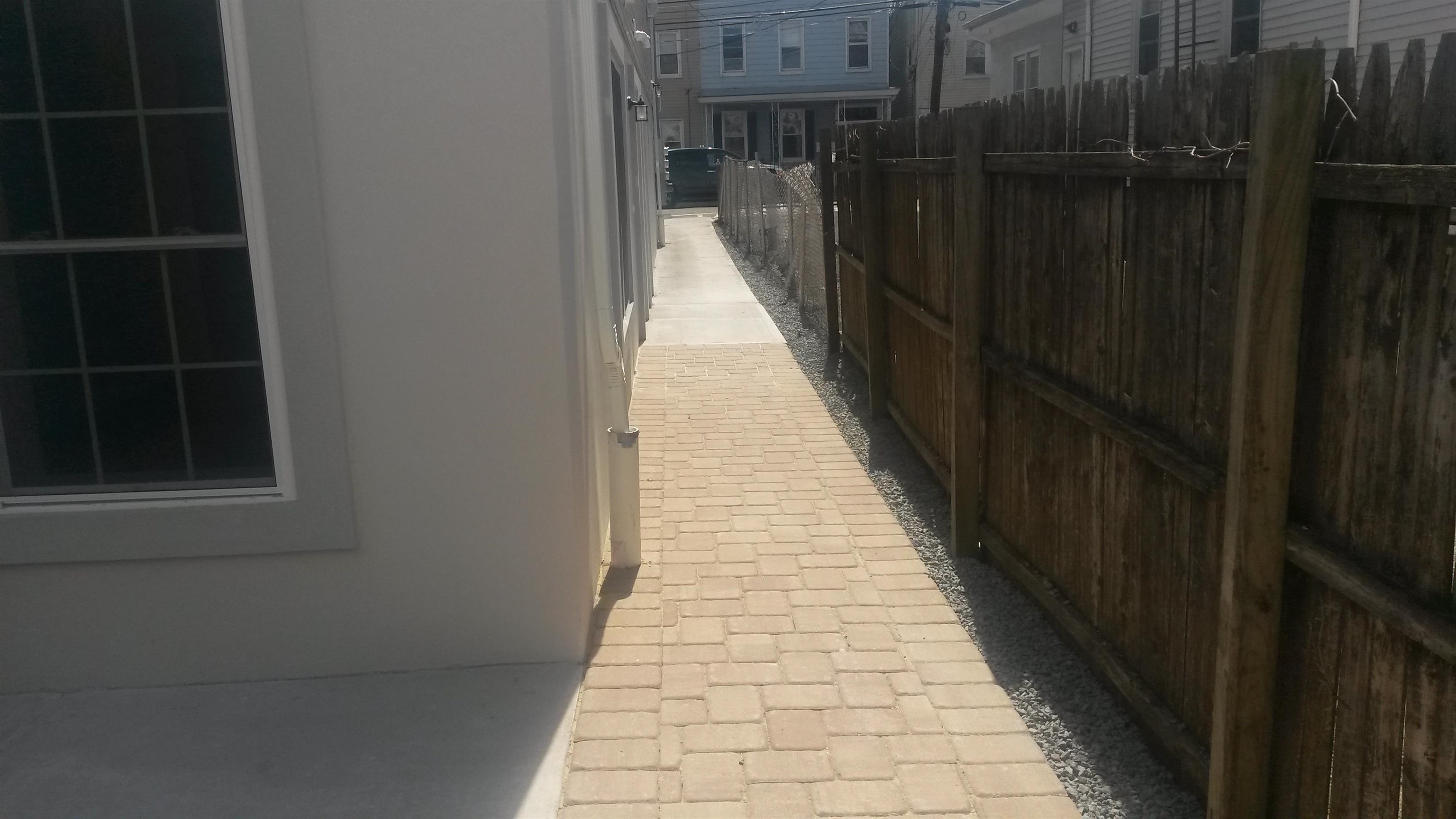 112 39TH ST Unit: #1