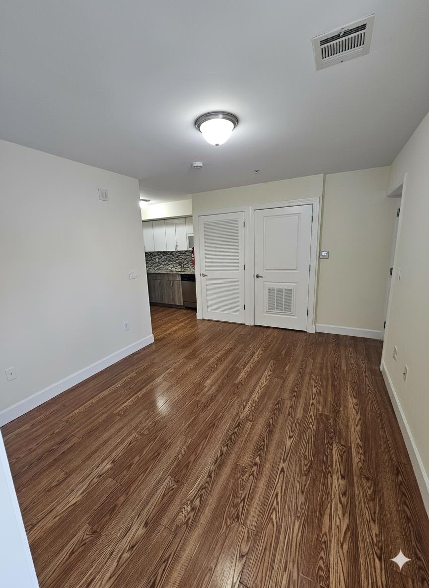 112 39TH ST Unit: #1