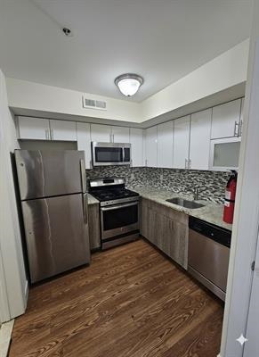 110 39TH ST Unit: 1