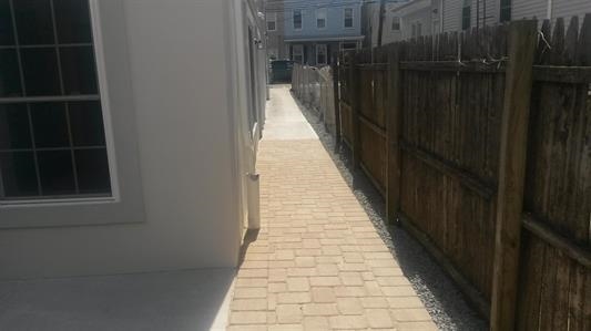 110 39TH ST Unit: 1
