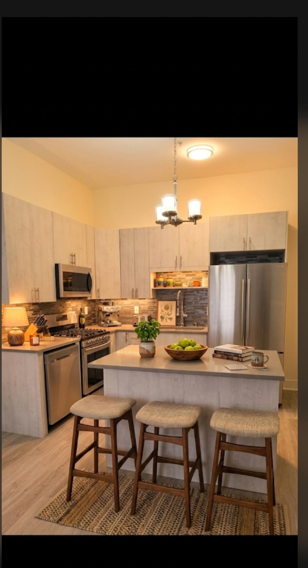542 29TH ST Unit: 1