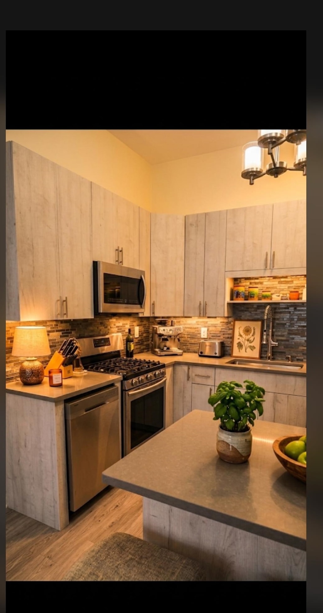 542 29TH ST Unit: 1