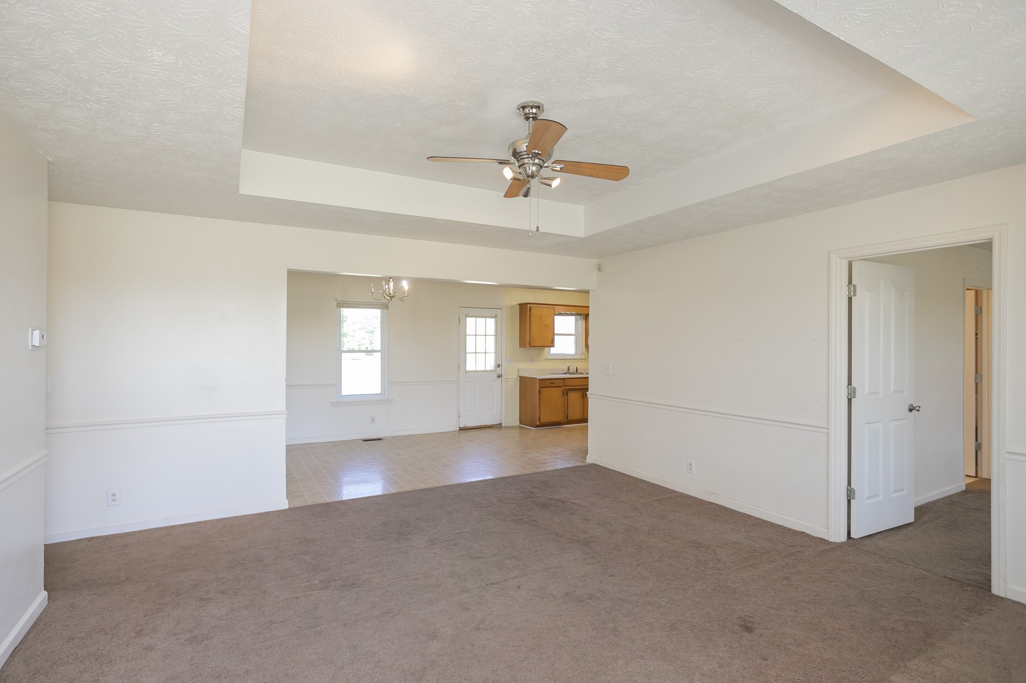 931 E Jefferson Pike