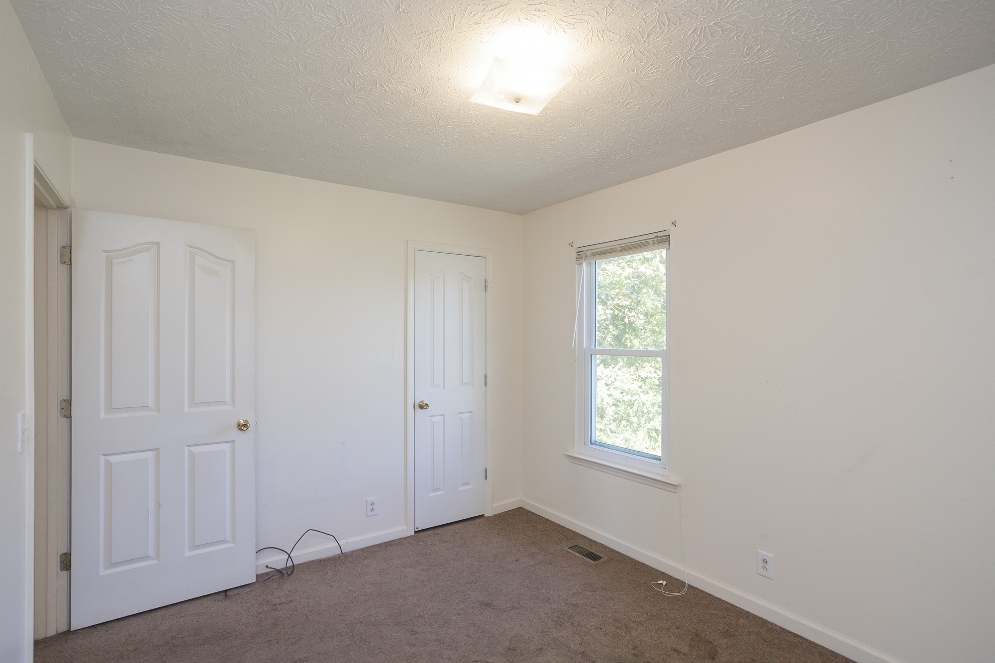 931 E Jefferson Pike