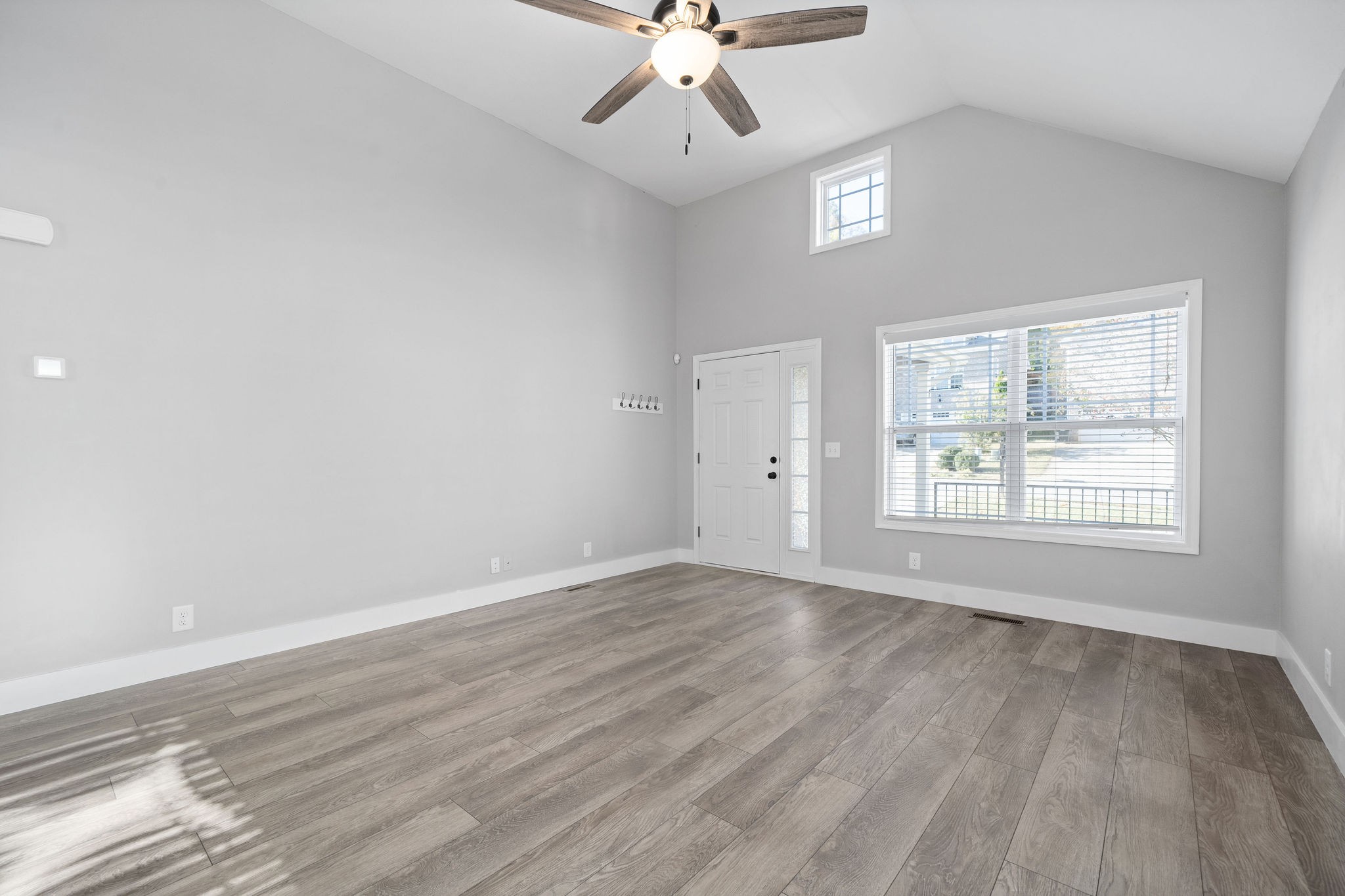 636 Hidden Valley Dr