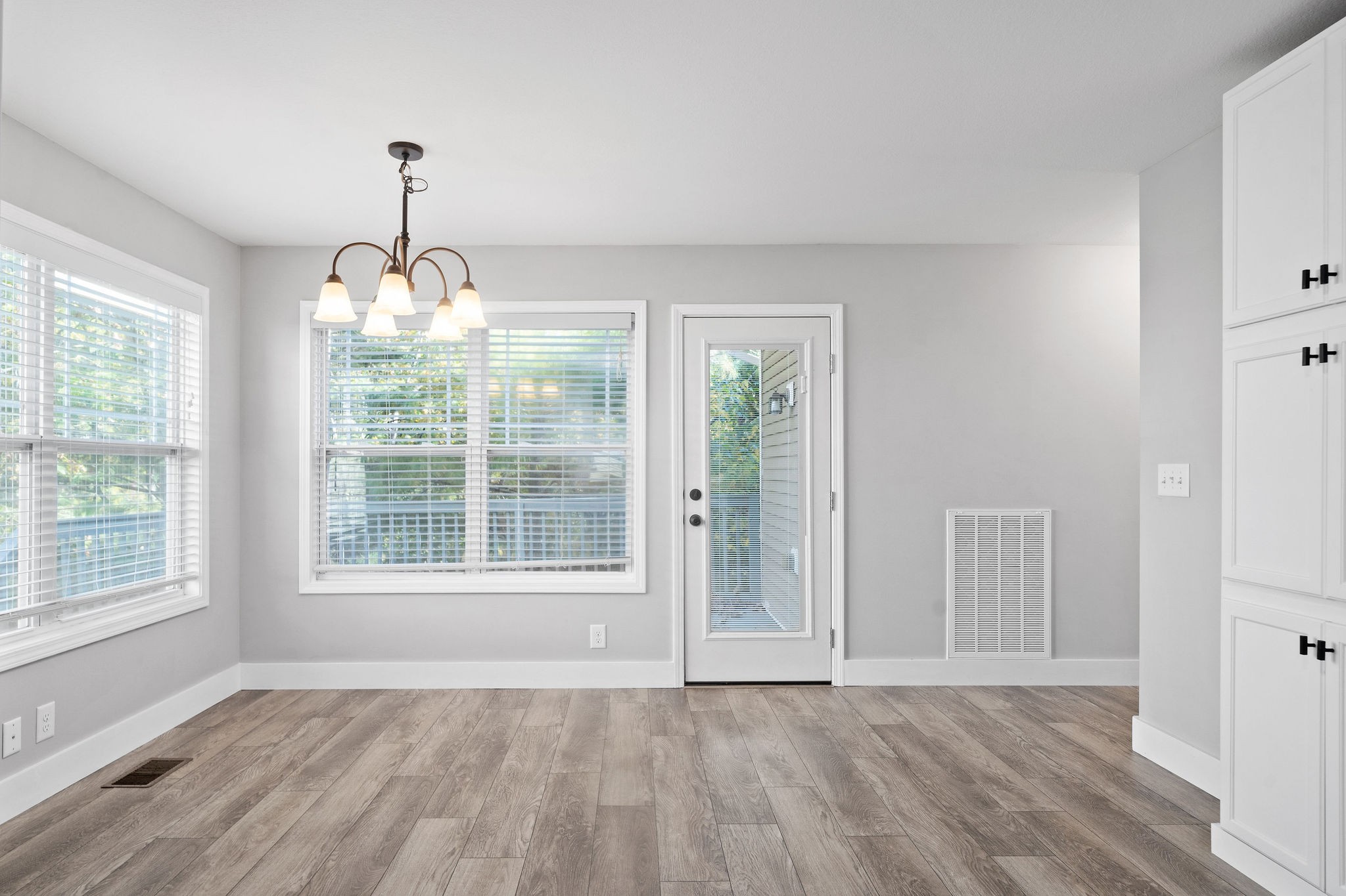 636 Hidden Valley Dr