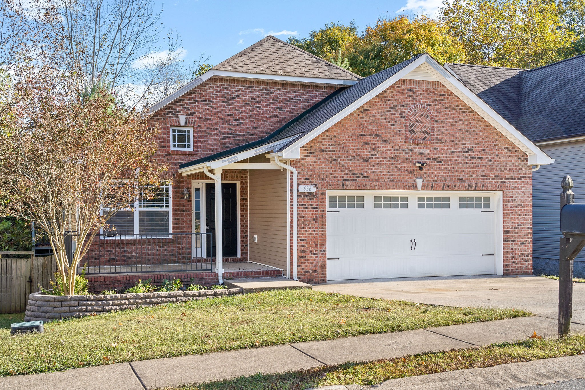 636 Hidden Valley Dr