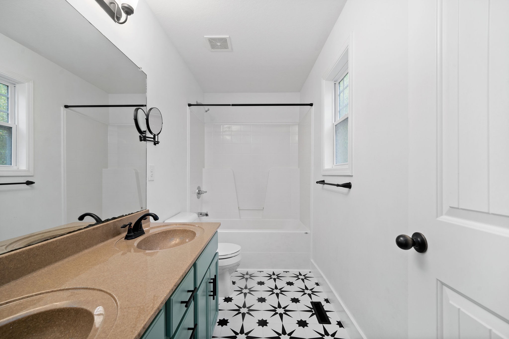 636 Hidden Valley Dr