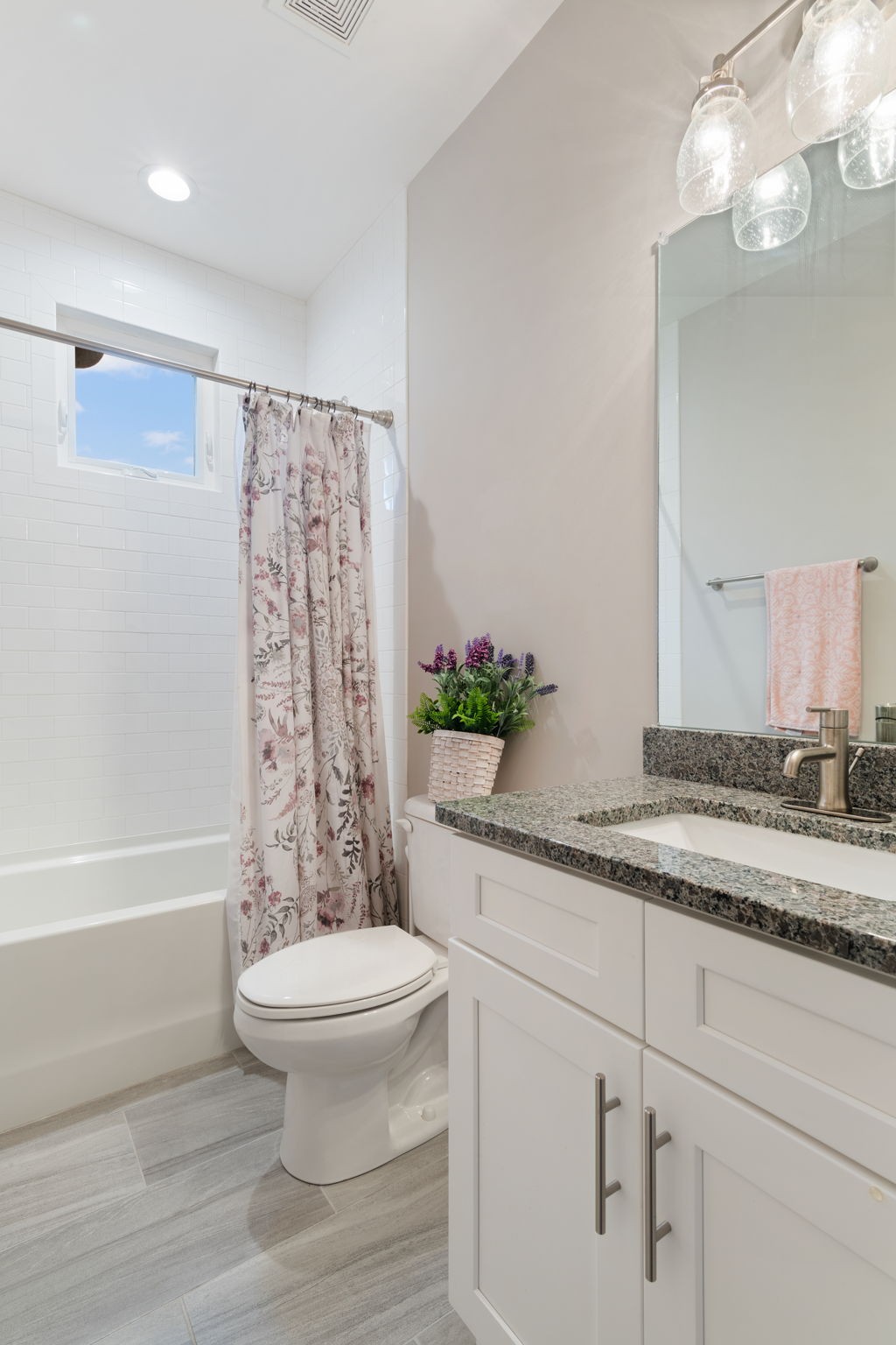 2423 Inga St Unit: A