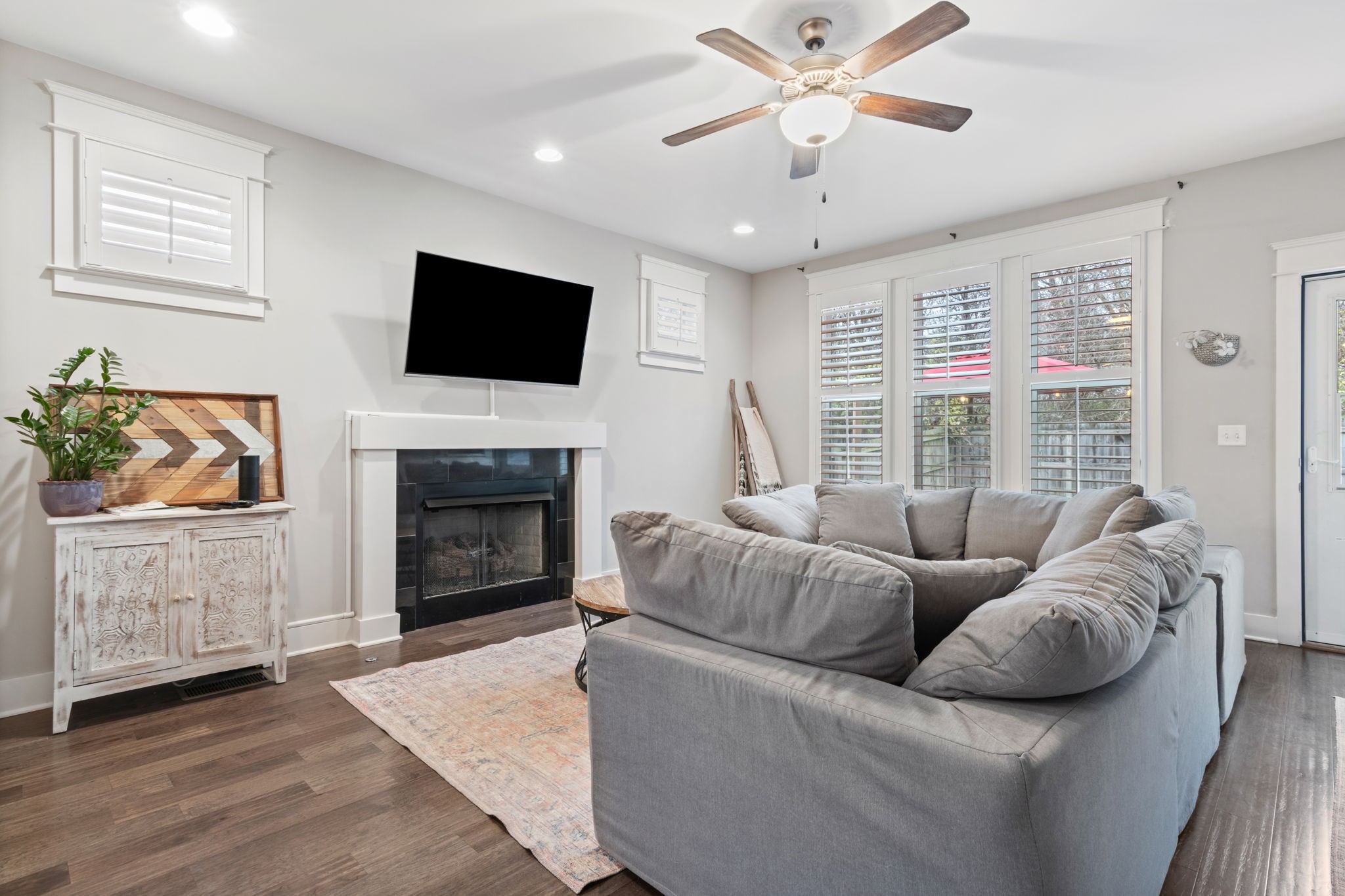 2423 Inga St Unit: A