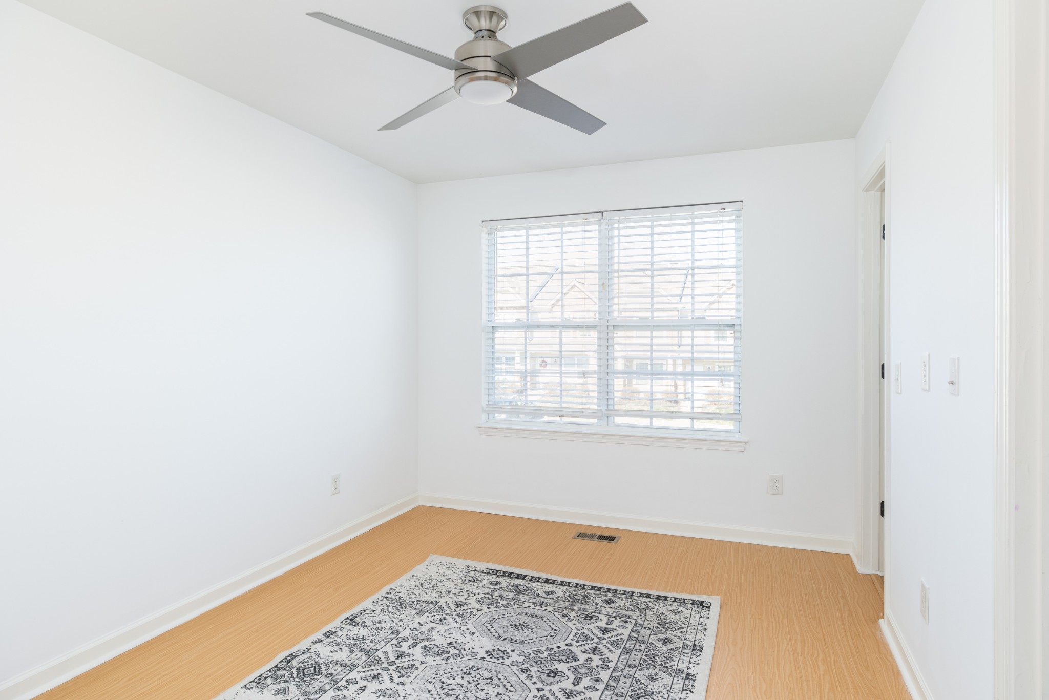 124 Cobblestone Place Dr