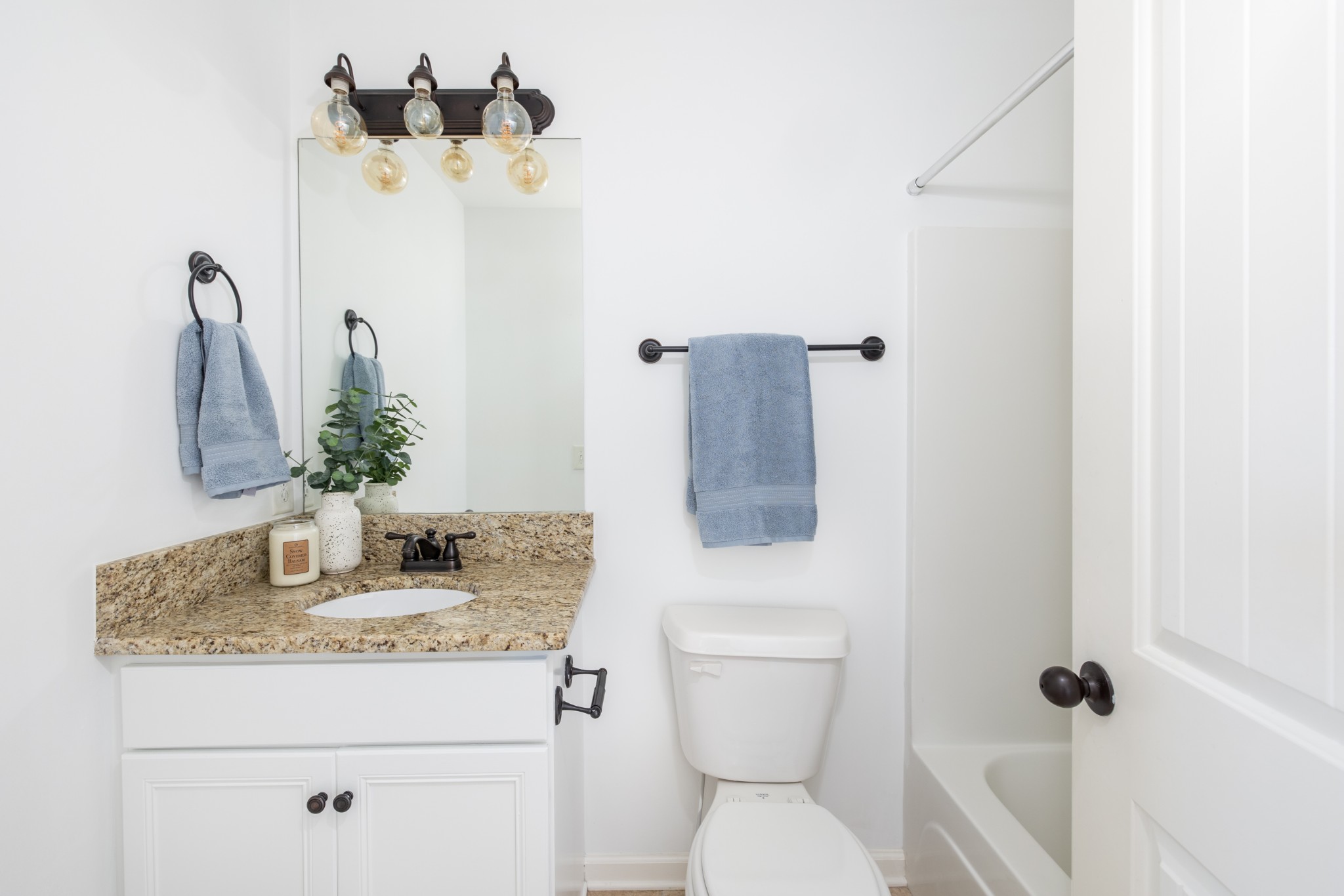 124 Cobblestone Place Dr