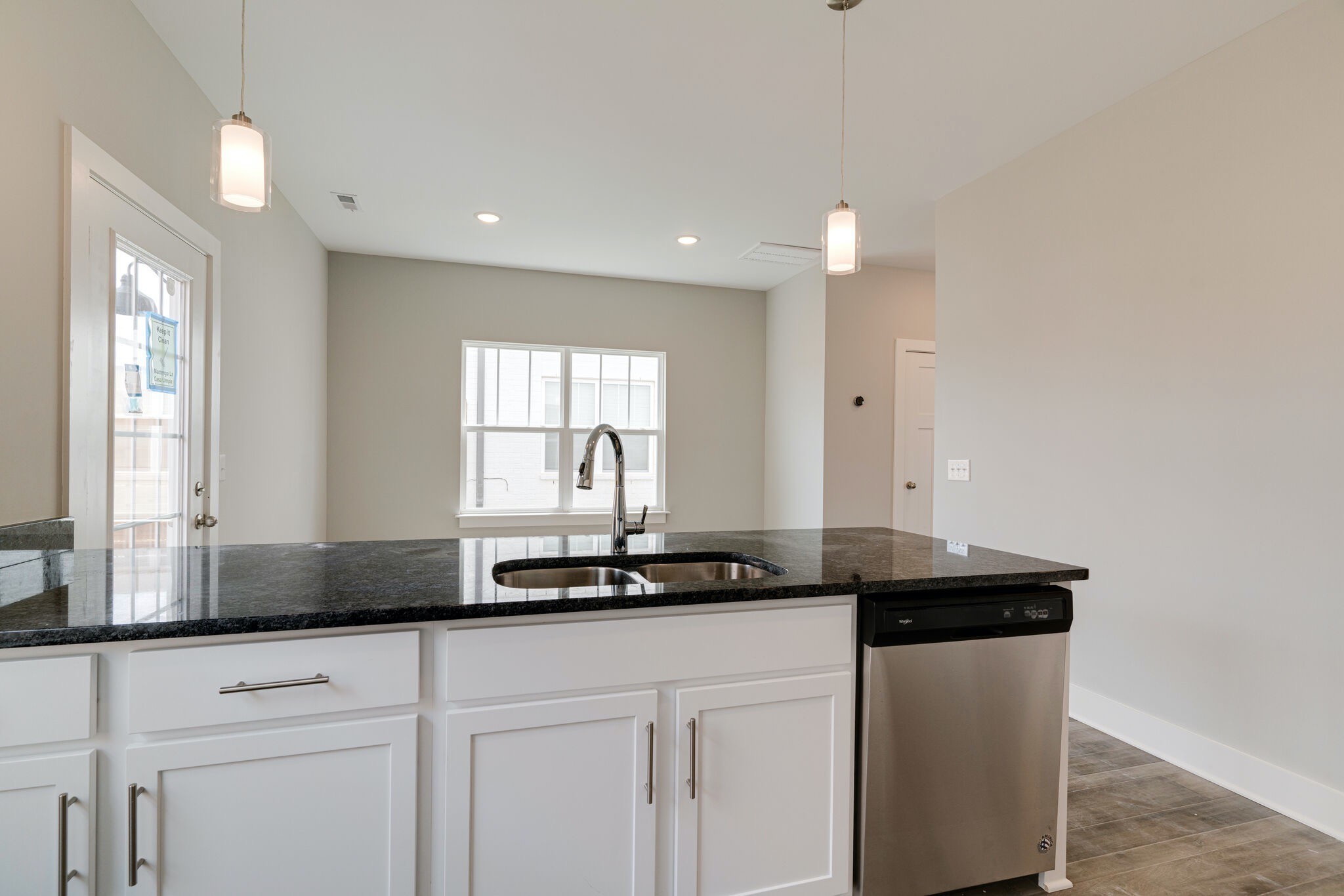 2285 Bayport Ave Unit: 228