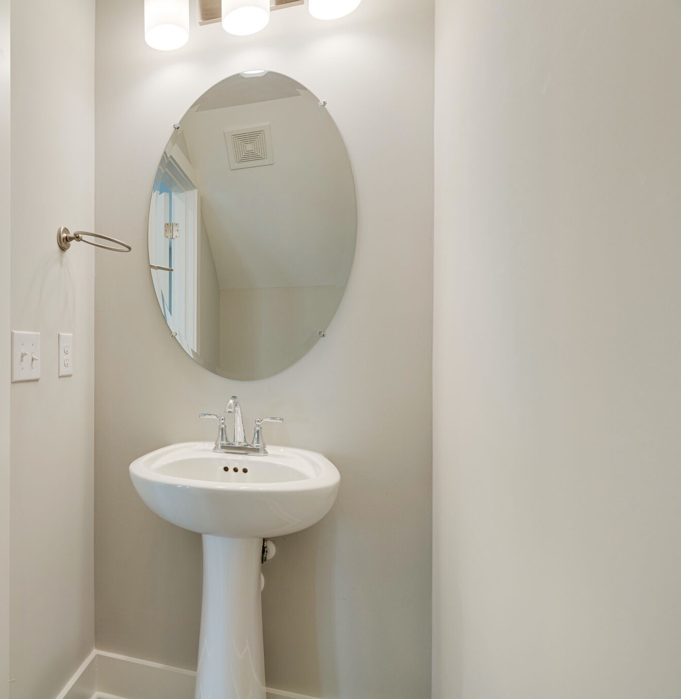 2285 Bayport Ave Unit: 228