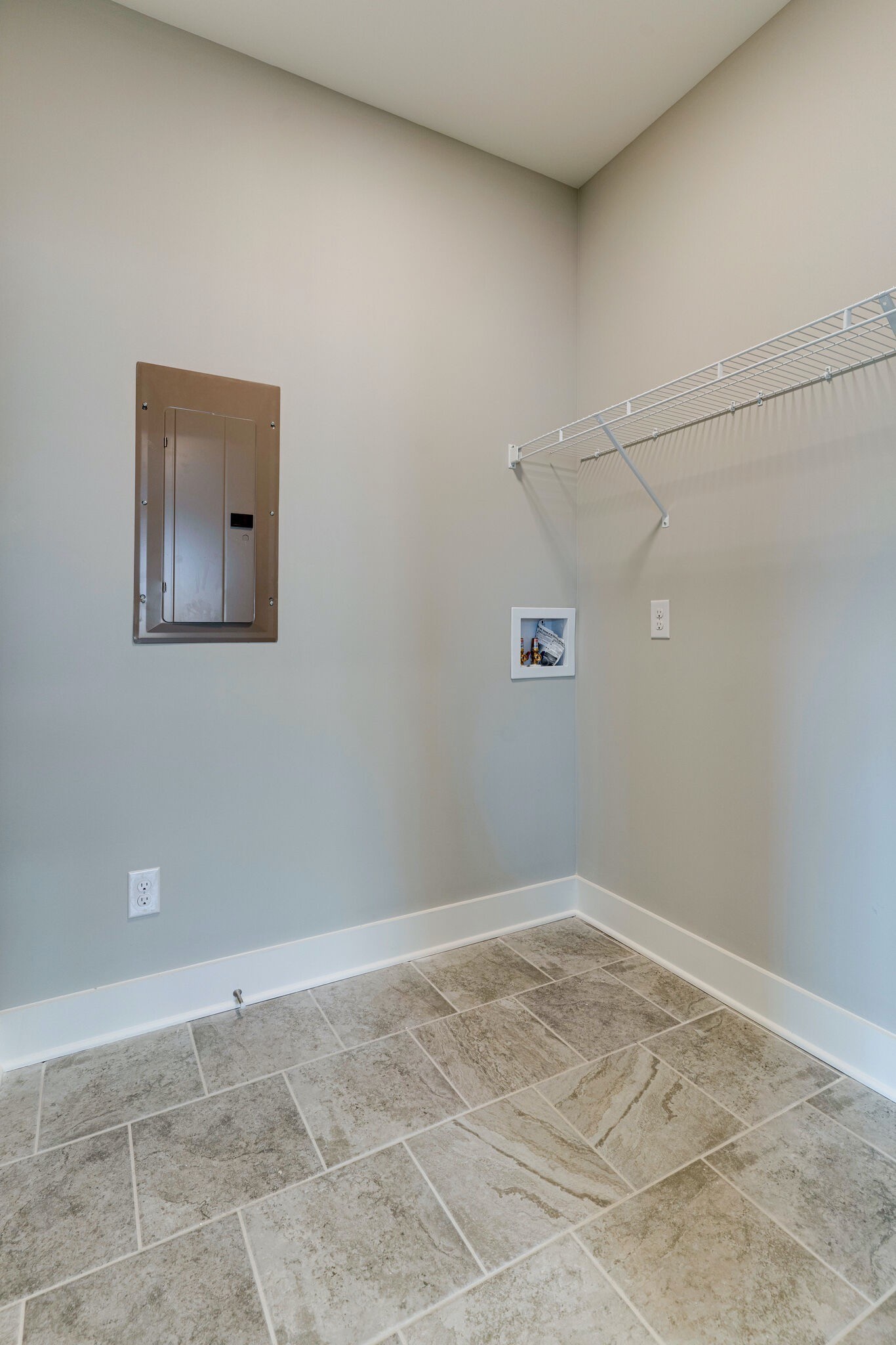 2285 Bayport Ave Unit: 228