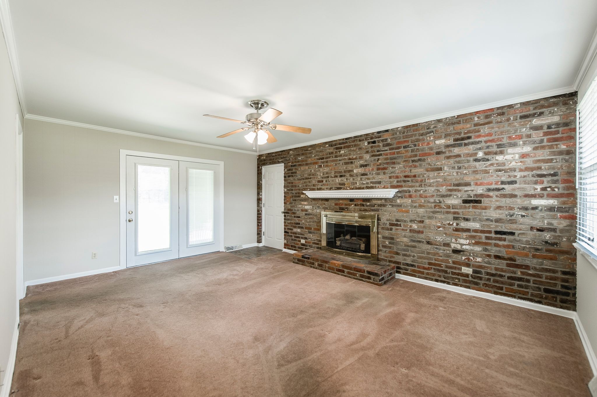 6217 Eatons Creek Rd